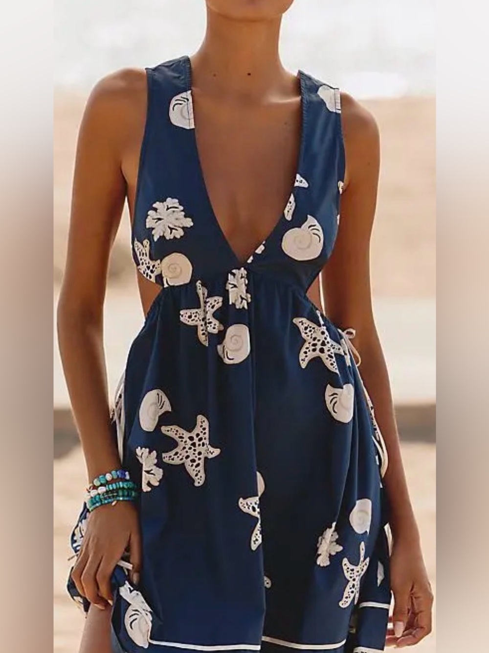 Celandine V-neckline Dress with Starfish and Shell Print in Medium